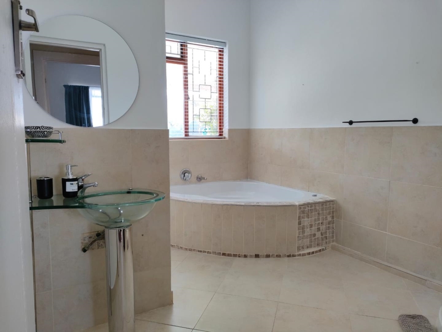 5 Bedroom Property for Sale in Mill Park Eastern Cape